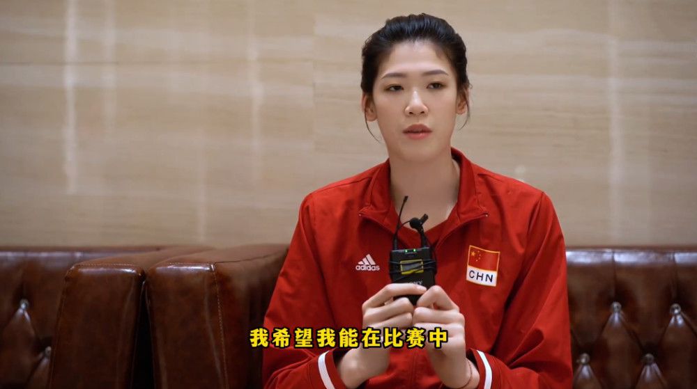 美女露奶奶